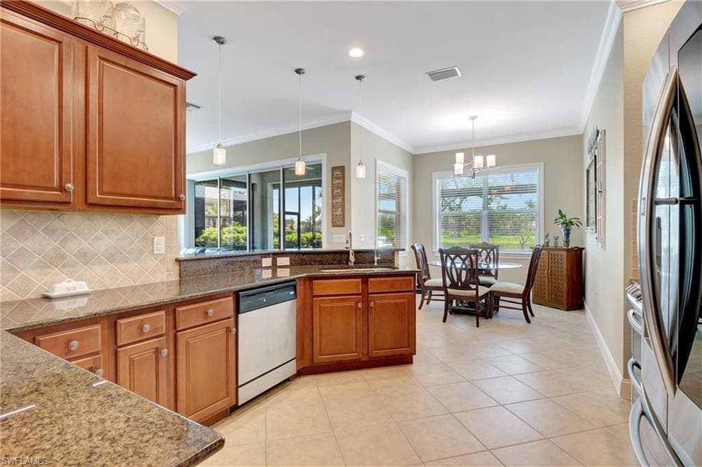 11230 Suffield ST-12