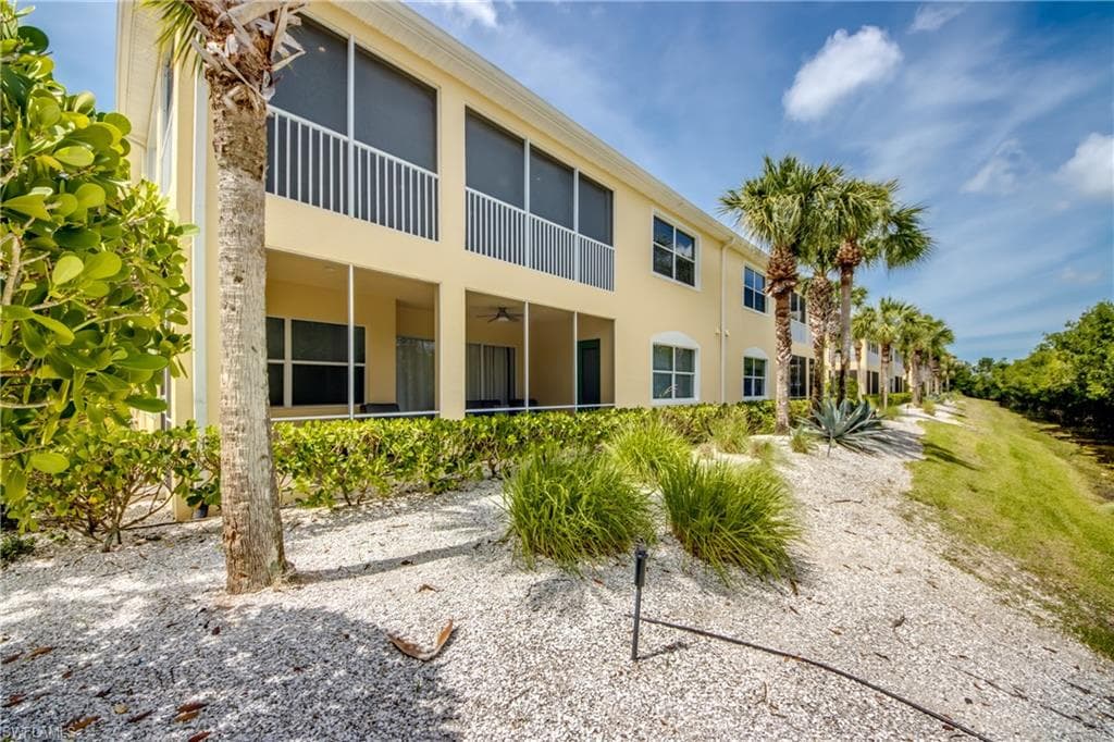 14490 Dolce Vista RD 202-42