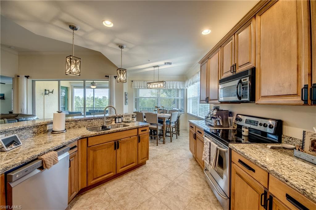 14490 Dolce Vista RD 202-20