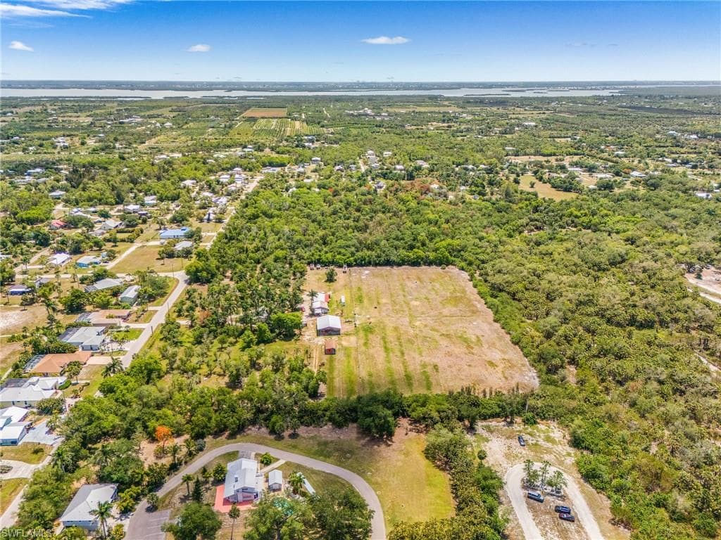 7535 Caloosa DR-17