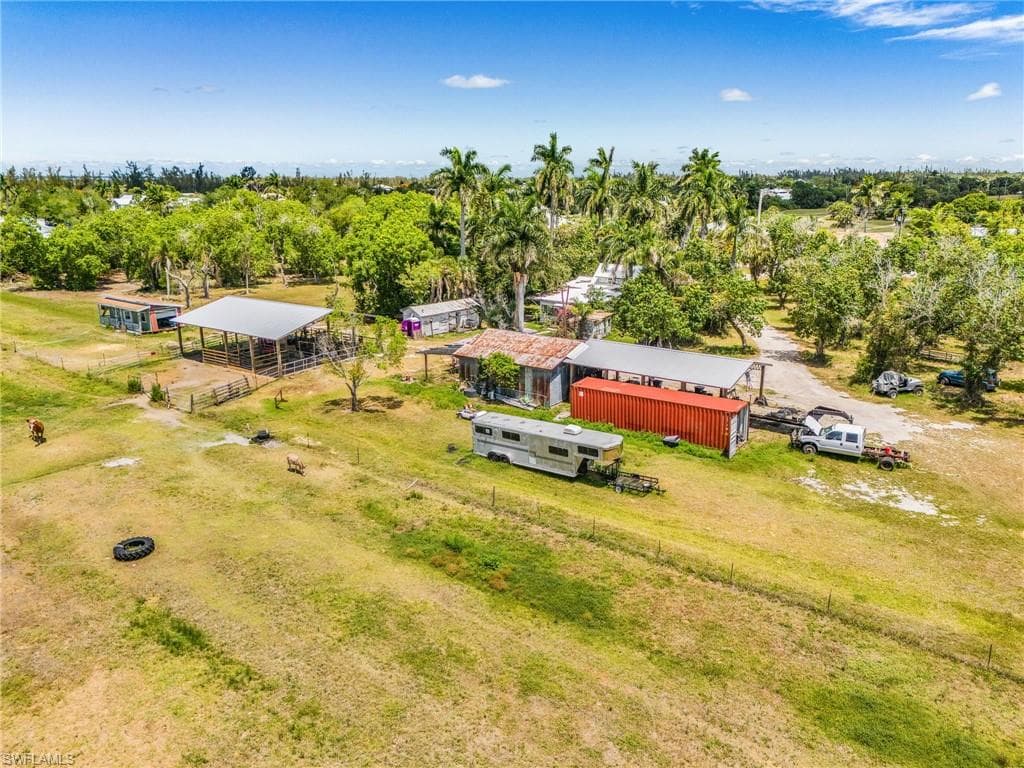 7535 Caloosa DR-7