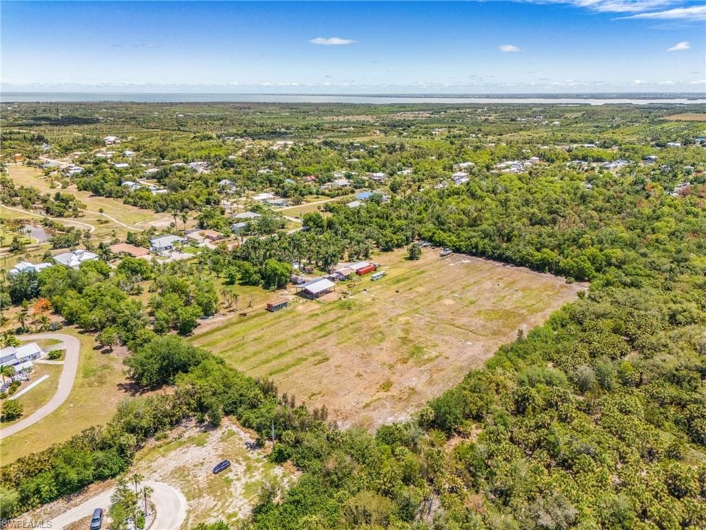 7535 Caloosa DR-10