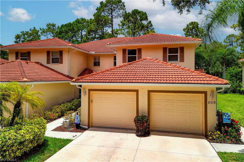 509 Robin Hood CIR 202-5