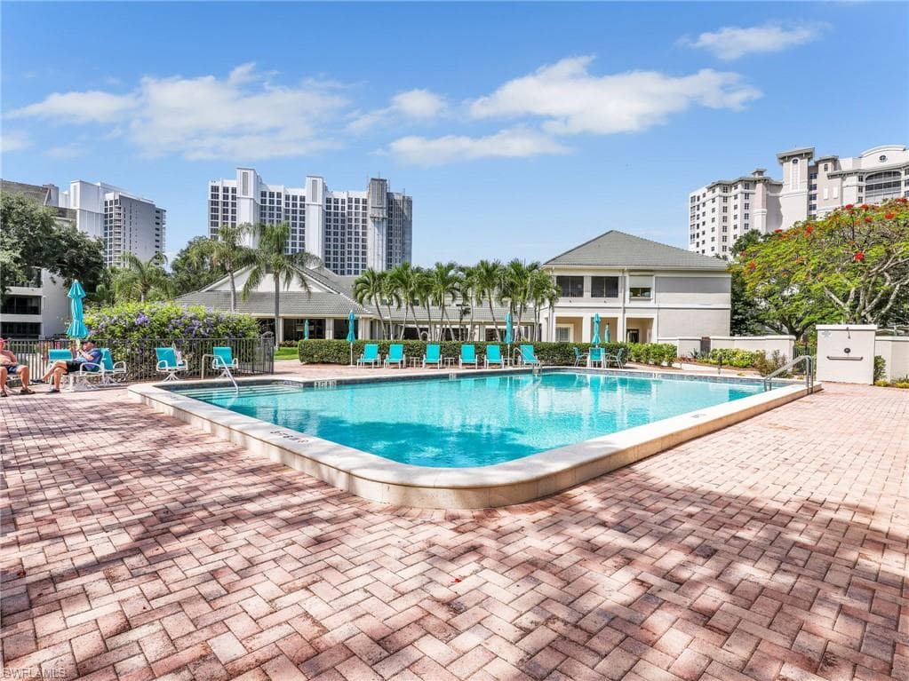 201 Arbor Lake DR 2-201-27