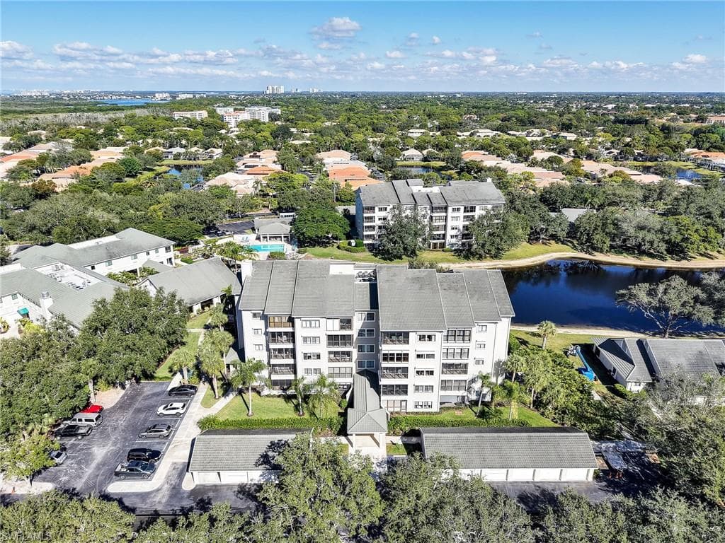 201 Arbor Lake DR 2-201-1