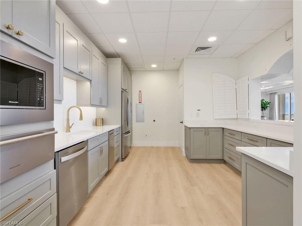 201 Arbor Lake DR 2-201-44