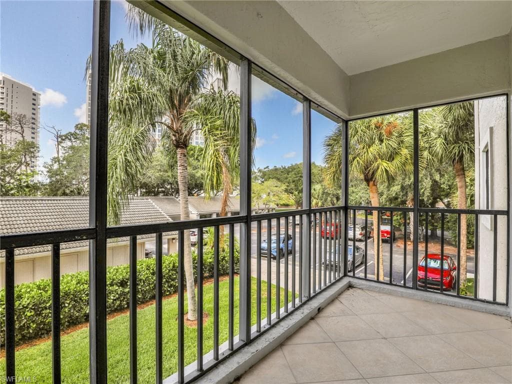 201 Arbor Lake DR 2-201-21