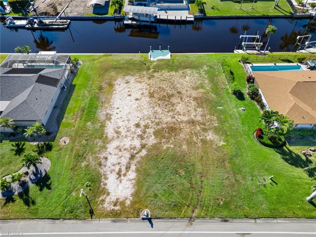 9821 Cypress Lake DR-25