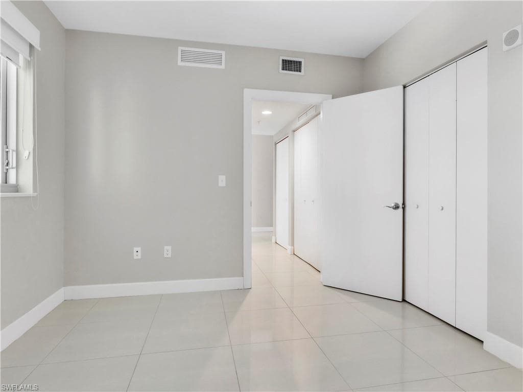 3000 Oasis Grand BLVD 2905-12