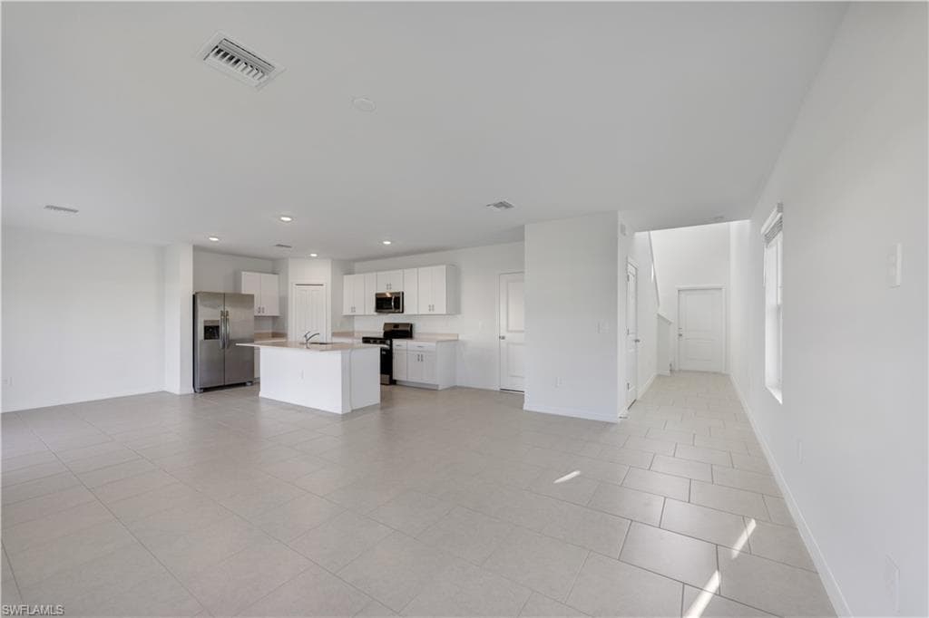 4050 San Felice LN-8