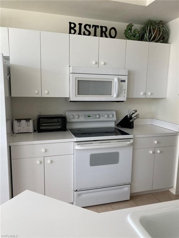 2855 Cypress Trace CIR 102-19