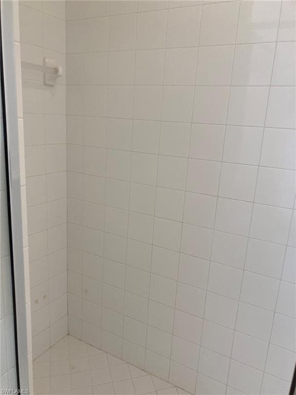 2855 Cypress Trace CIR 102-44