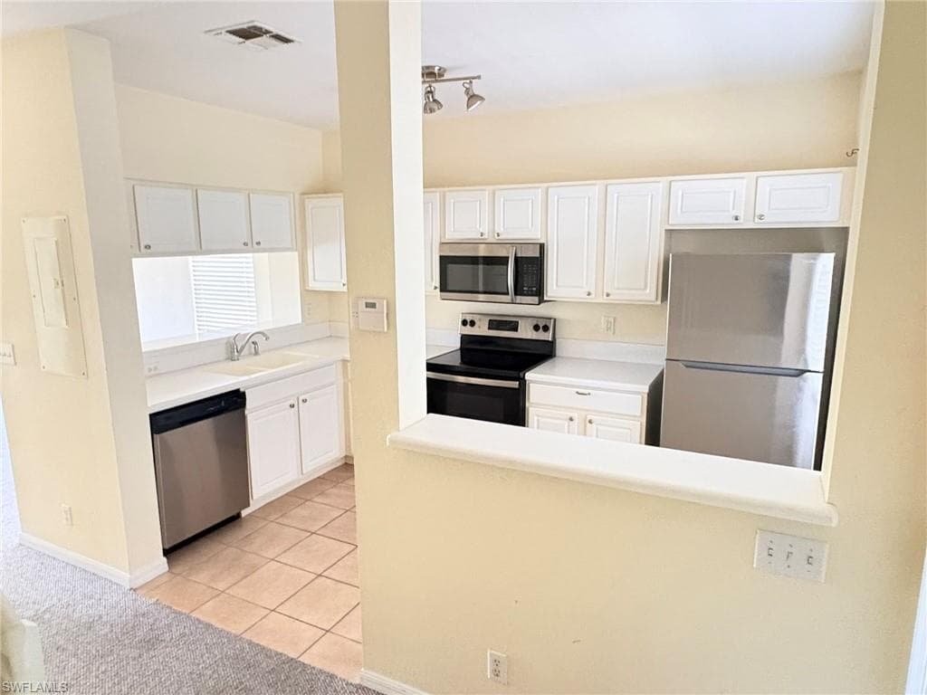 8162 Pacific Beach DR-6