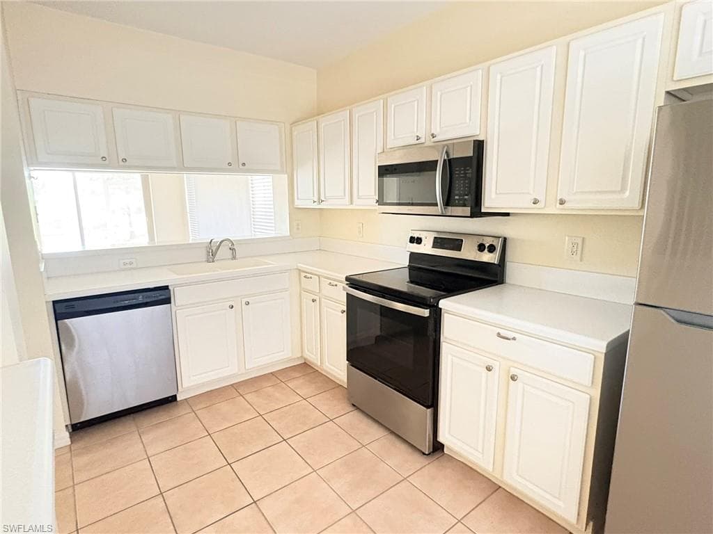 8162 Pacific Beach DR-3