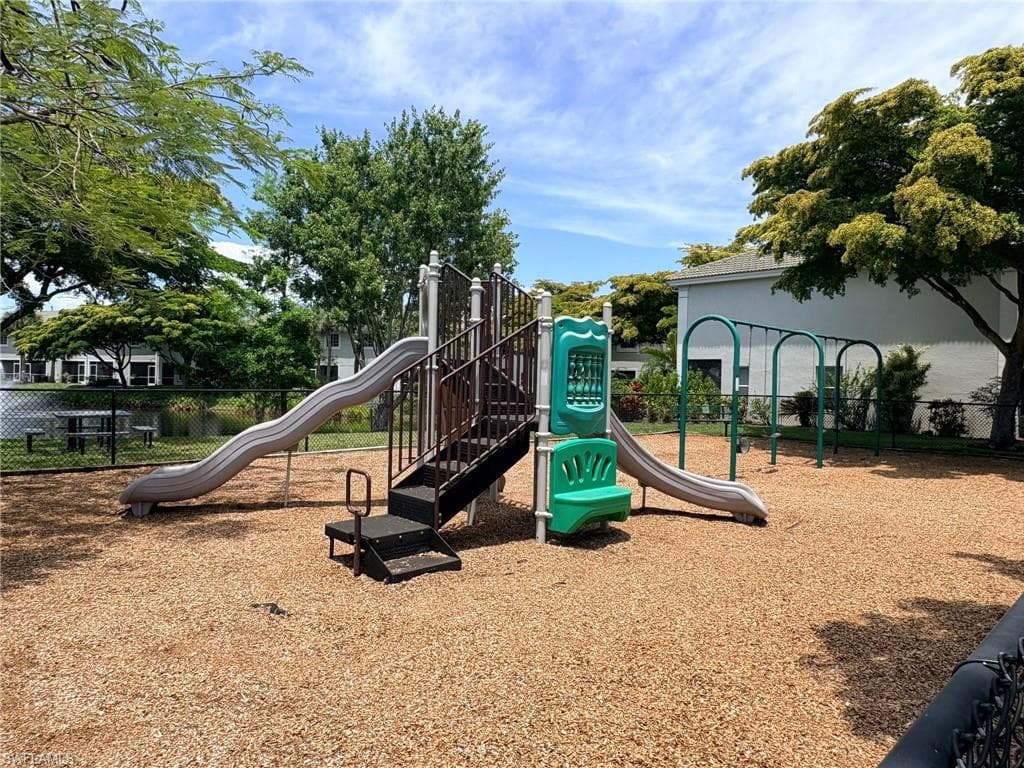 8162 Pacific Beach DR-24