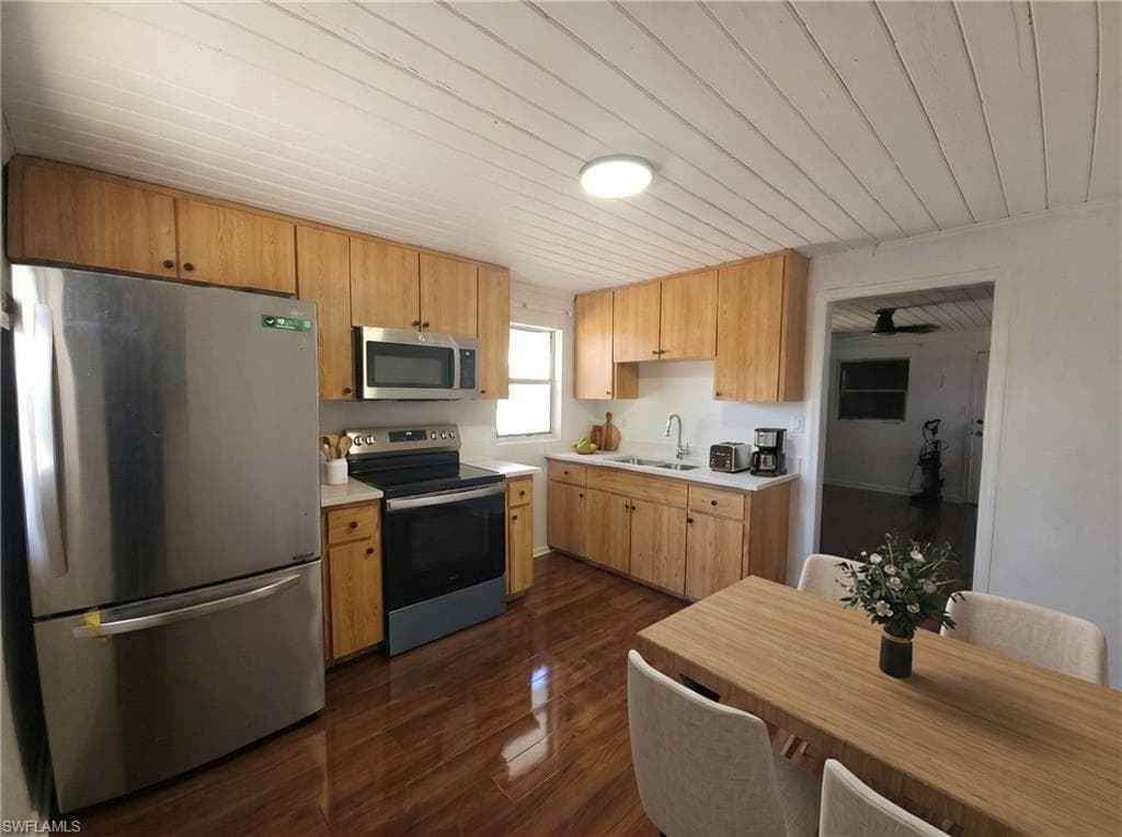 2657 Lafayette ST-2