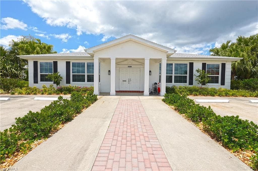 1462 Myerlee Country Club BLVD 2G-25