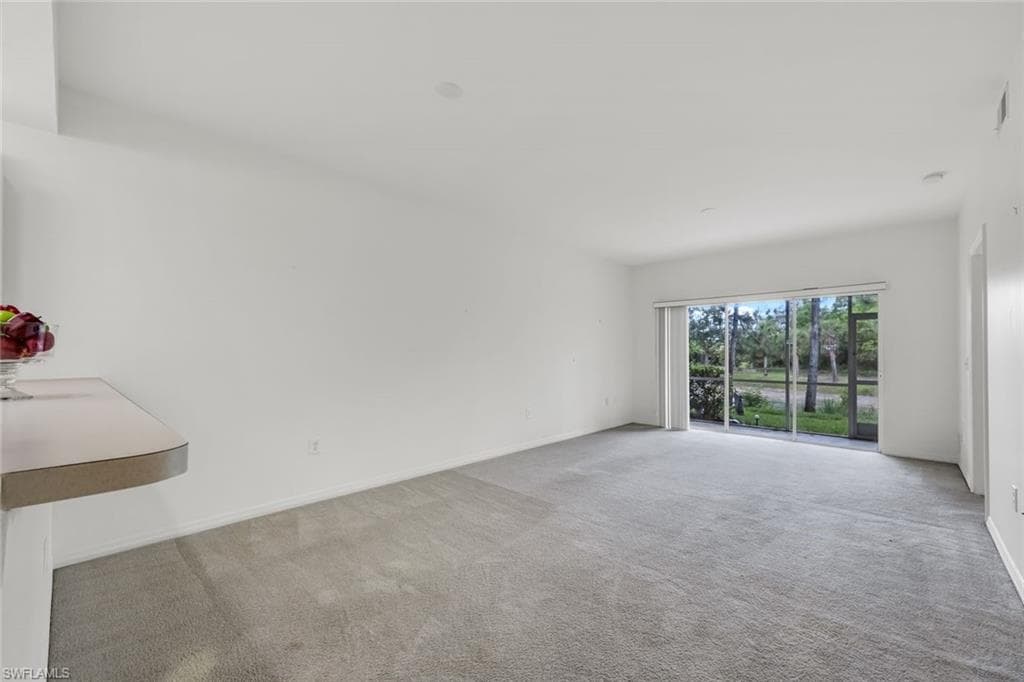 432 Valerie WAY 102-5