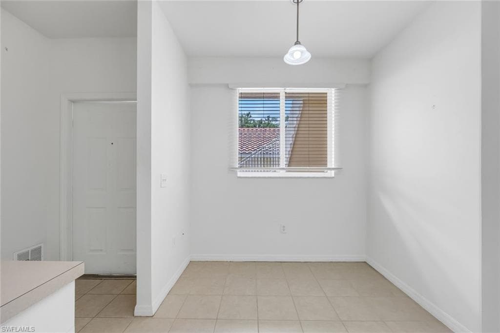 432 Valerie WAY 102-9
