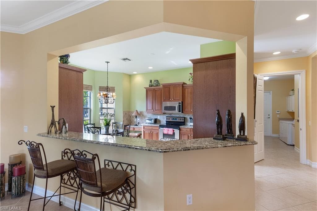 5050 Blauvelt WAY 8-102-4