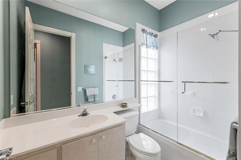 3204 Benicia CT-17