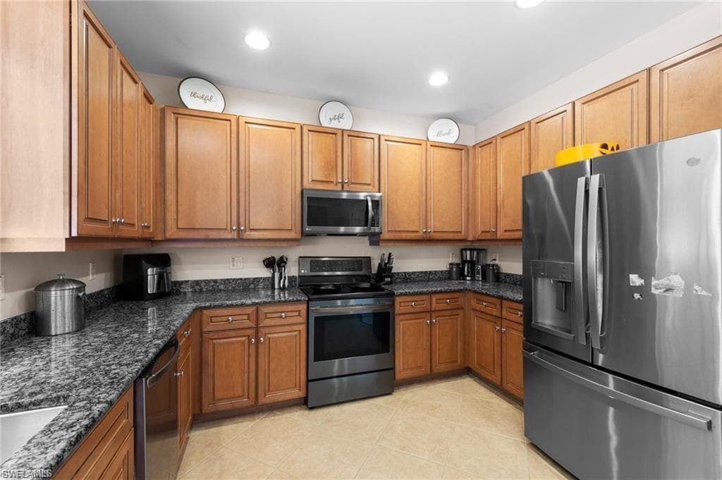 8364 Laurel Lakes BLVD-14