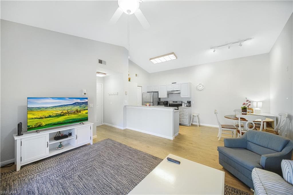 2058 Arbour Walk CIR 322-6