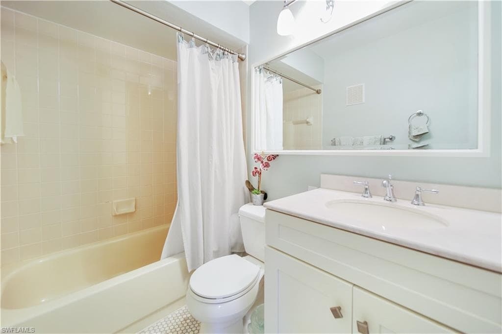 2058 Arbour Walk CIR 322-11