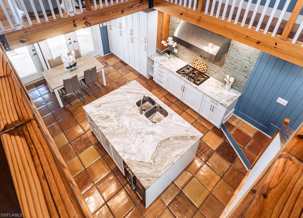 374 14th AVE S-9