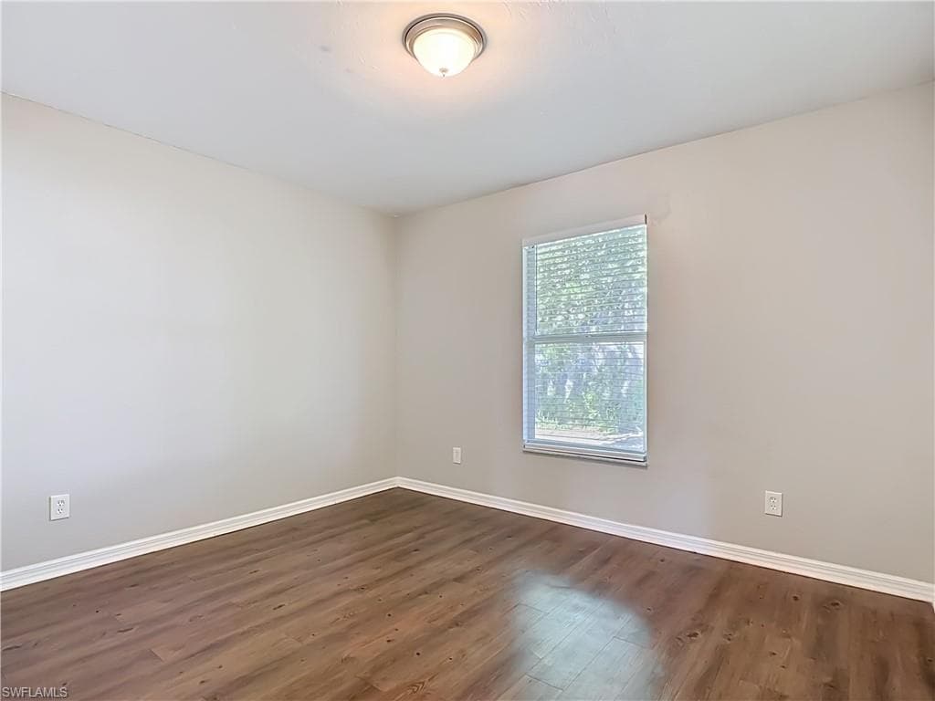 6117 Kramer AVE-10
