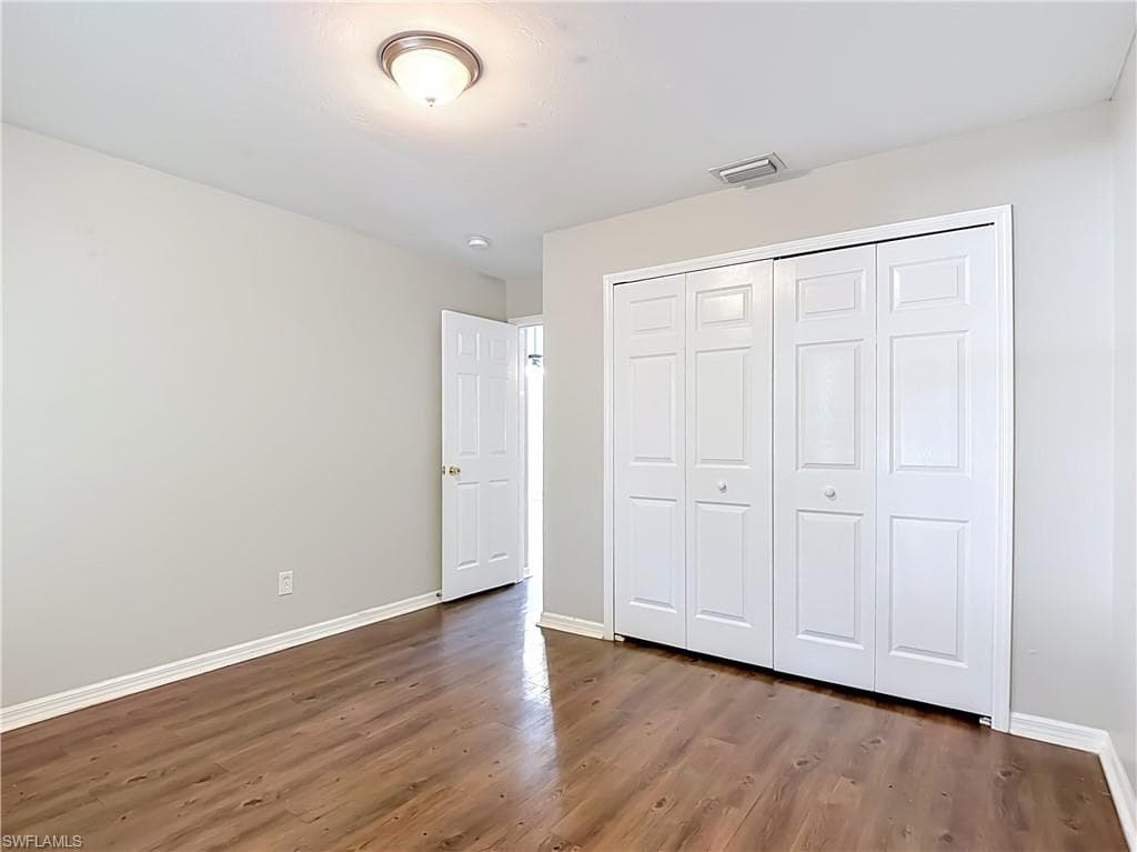 6117 Kramer AVE-11