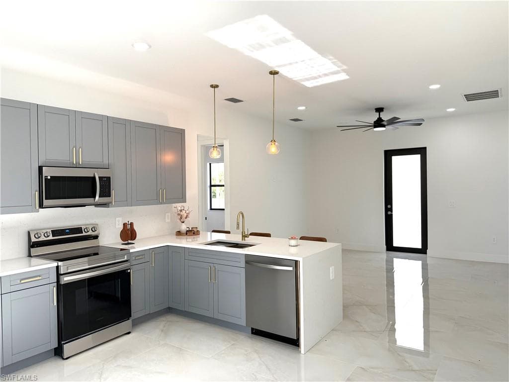 347 Rancho AVE-7