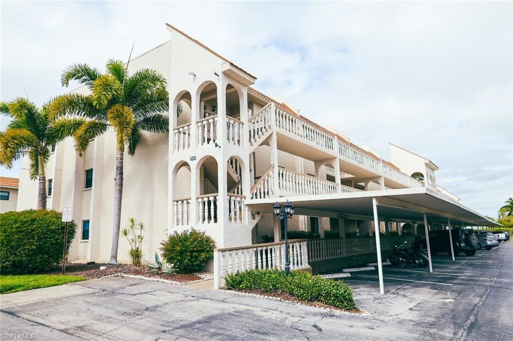9395 Pennsylvania AVE 19-21
