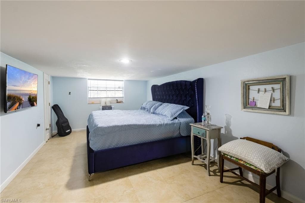 17611 Old Bayshore RD-30