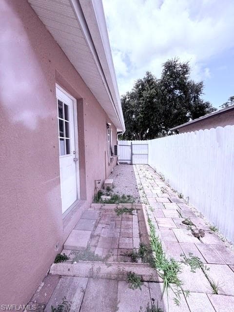 3586 Seagrape AVE-27