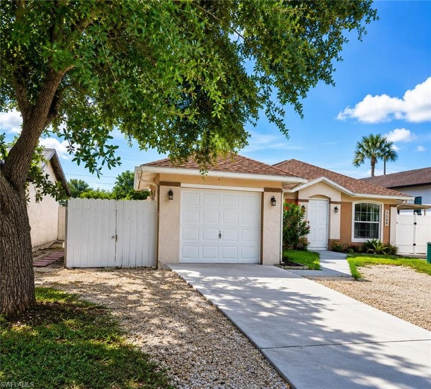 3586 Seagrape AVE-2