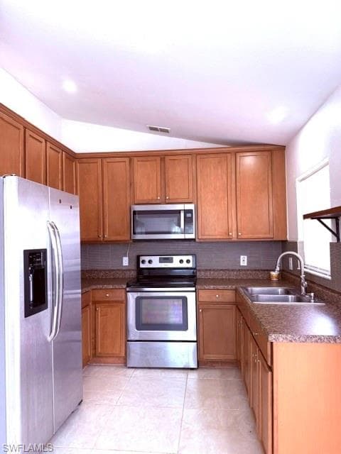 3586 Seagrape AVE-7