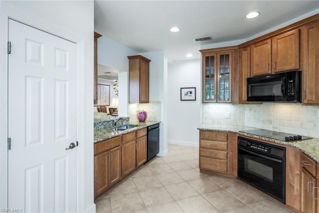 9271 Indigo Isle CT 101-15