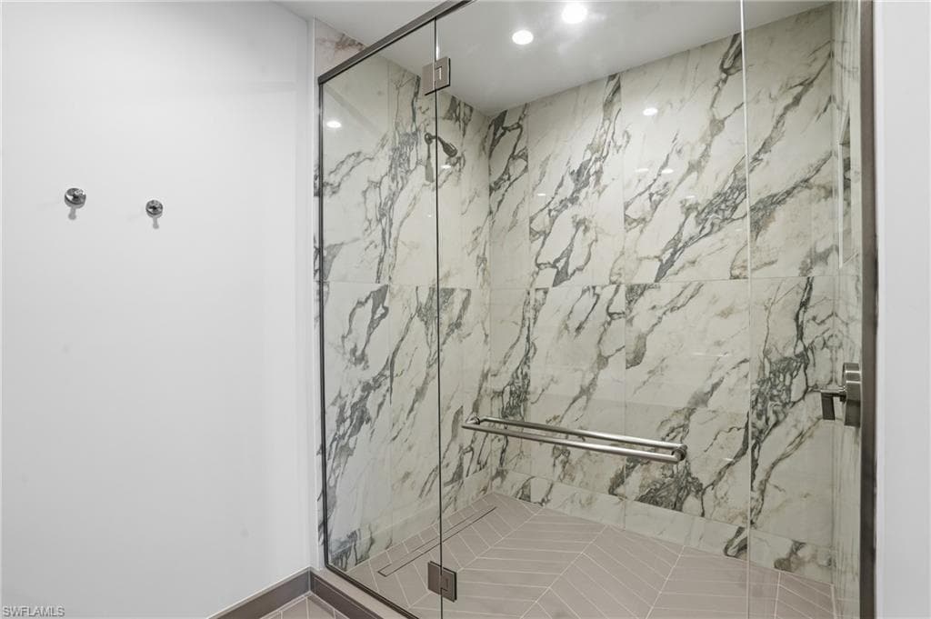 5100 Seagrass BLVD 201-32