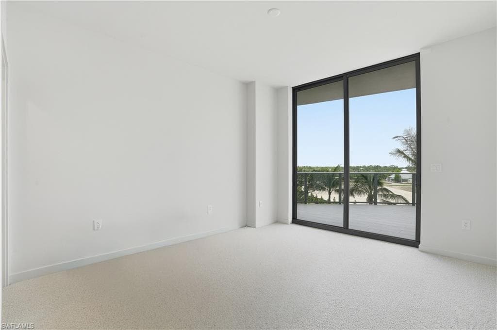 5100 Seagrass BLVD 201-24