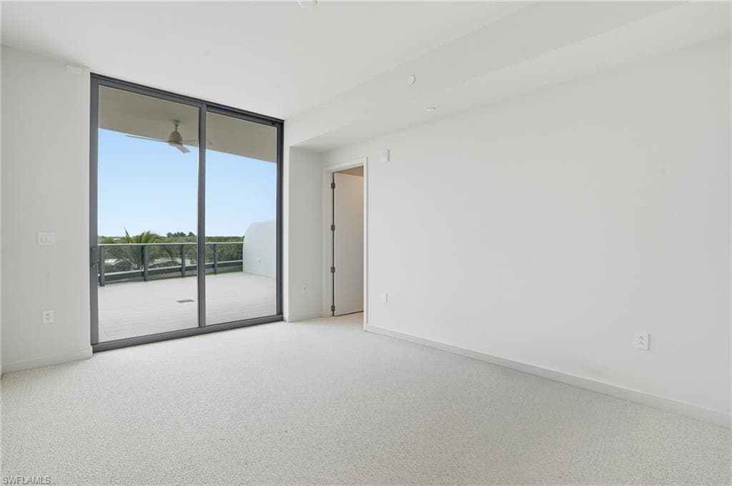5100 Seagrass BLVD 201-33