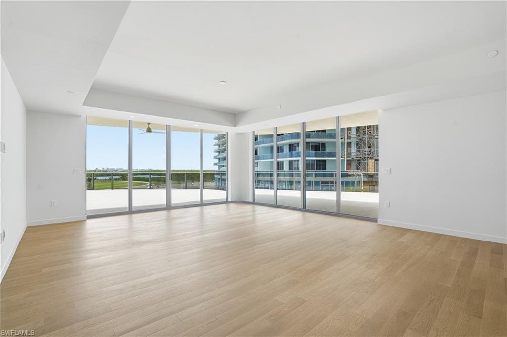 5100 Seagrass BLVD 201-14