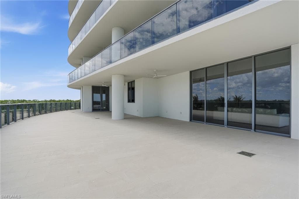 5100 Seagrass BLVD 201-37