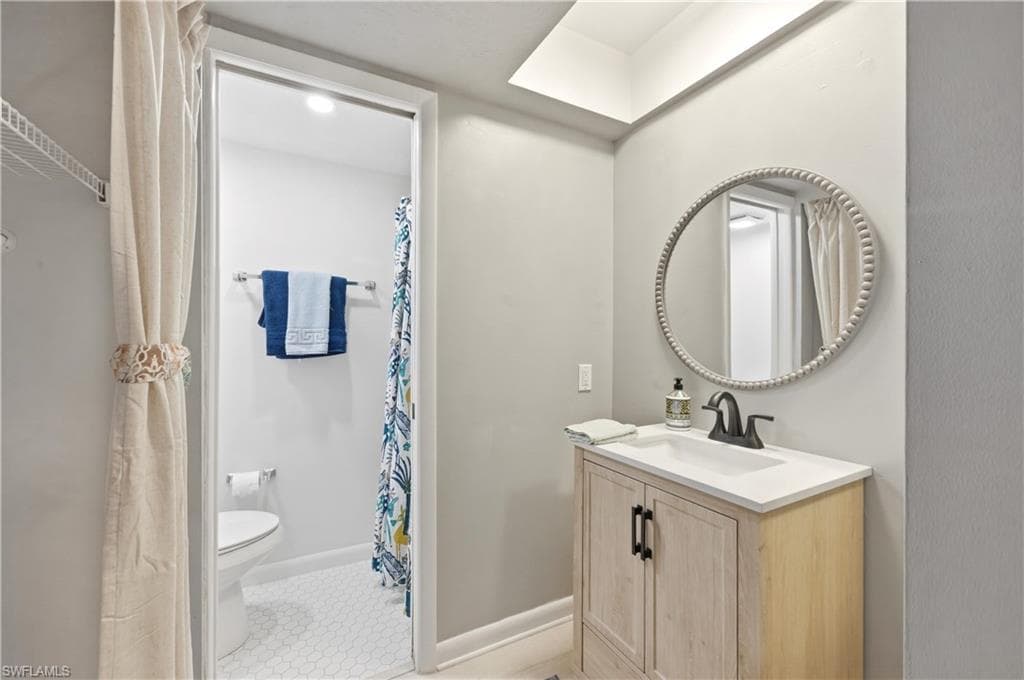 16001 Amberwood Lake CT 1-27