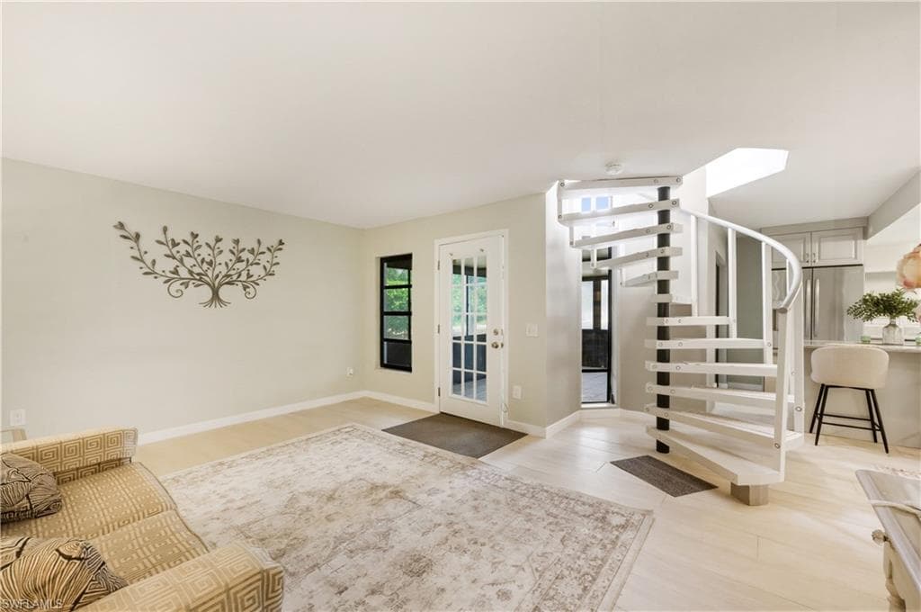 16001 Amberwood Lake CT 1-2