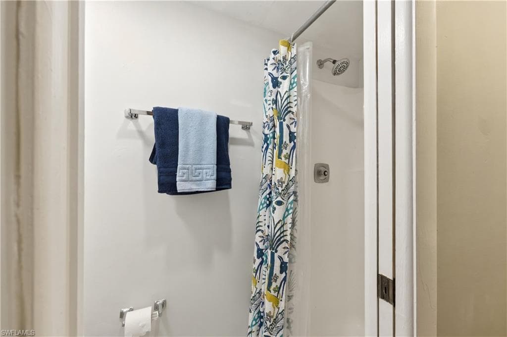16001 Amberwood Lake CT 1-26