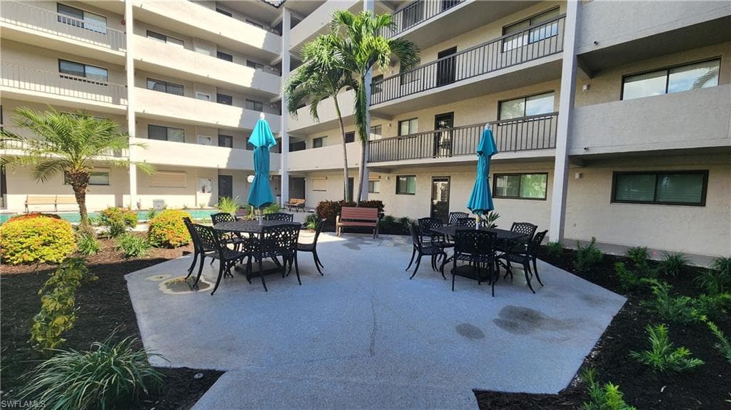 2121 Collier AVE 107-7