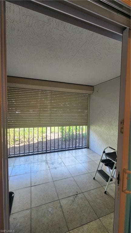 2121 Collier AVE 107-21