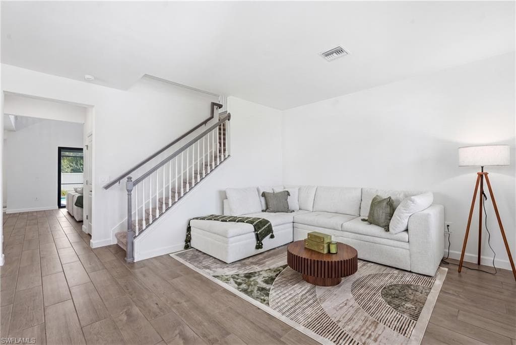 10816 Sequoia Woods LOOP-18