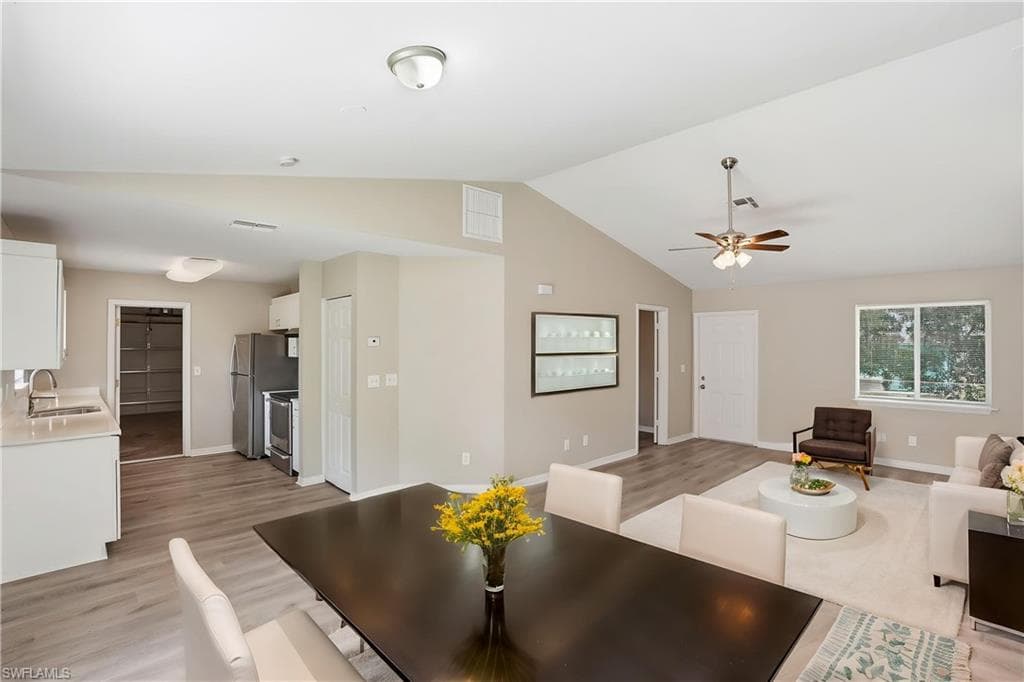 26311 Coventry LN 313-6